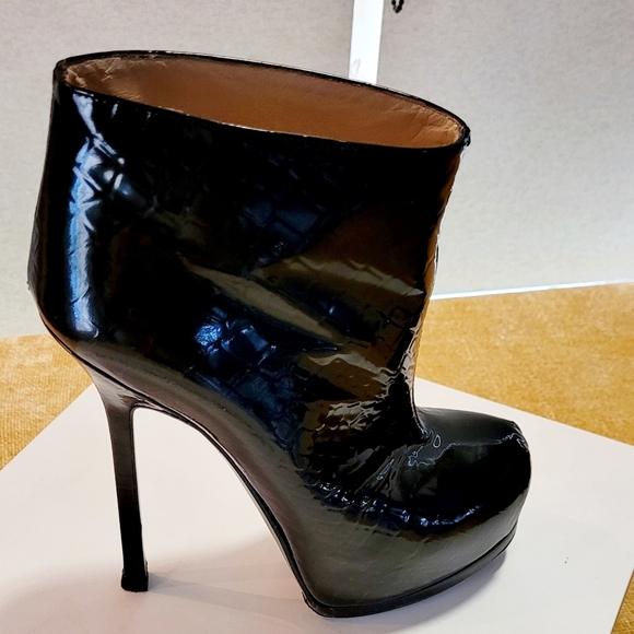 Yves Saint Lautent (YSL) Tribute Boot, Vernice Soft Croco Chess bootie, 37 size - Picture 15 of 16